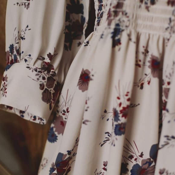 Long-Sleeved Floral Print Chiffon Dress Size Small in Light Tan - Picture 14 of 15